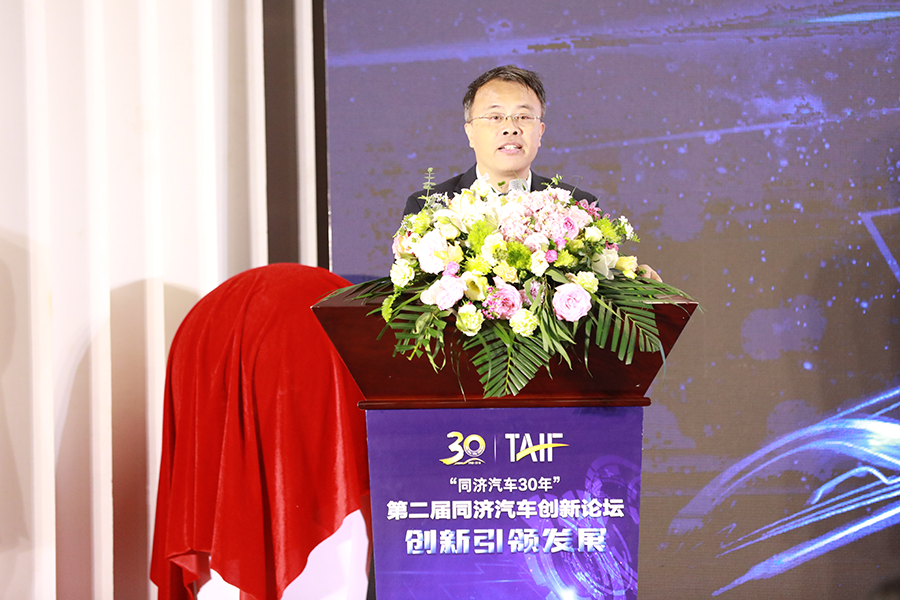 麻豆在线
校长助理余卓平 
